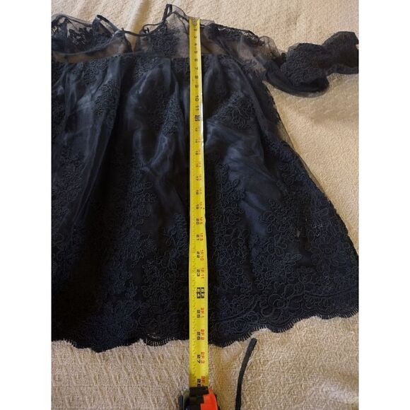 4@30.00 or 25.00 LADIES Plus Size Lace Blouse by Tonga Queen - Picture 7 of 16